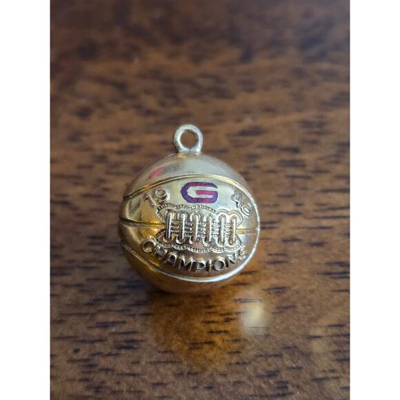 1948 Basketball Champions Award Red G Charm/Pendant 1/15 10K Yellow Gold Filled - Picture 2 of 7
